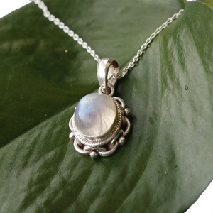 Handmade 925 Sterling Silver pendent Necklace with Moonstone gemstone