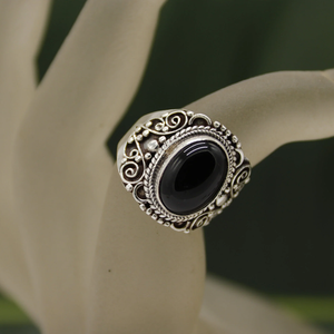 Hand crafted finger ring 925 sterling silver gemstone black onyx