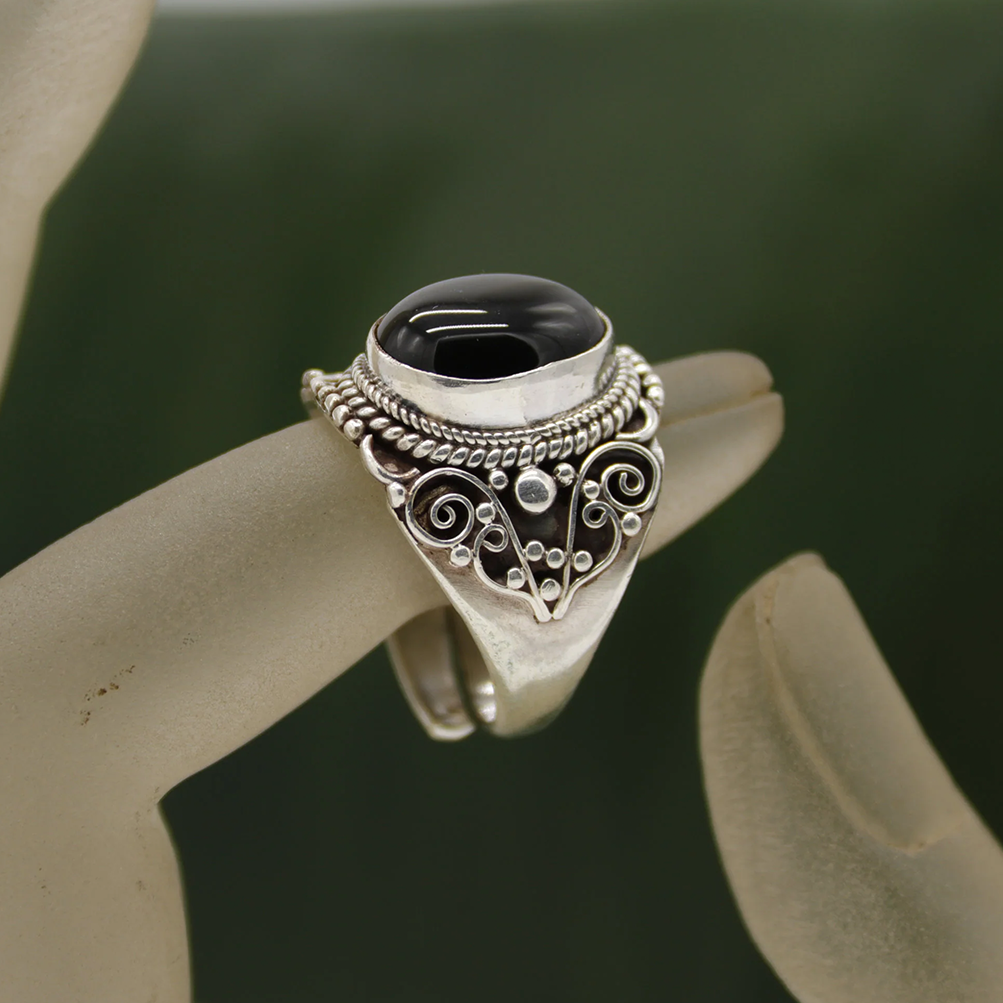 mostly women wear this black onyx ring